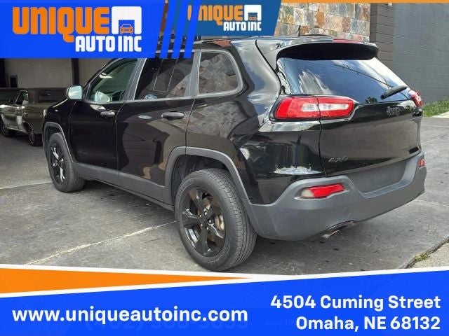 2017 Jeep Cherokee Sport