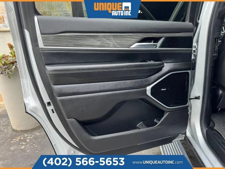 2022 Jeep Wagoneer Series III Sport Utility 4D