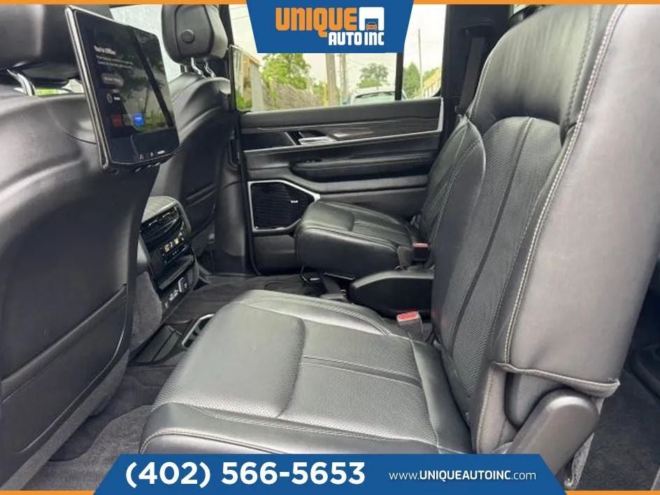 2022 Jeep Wagoneer Series III Sport Utility 4D