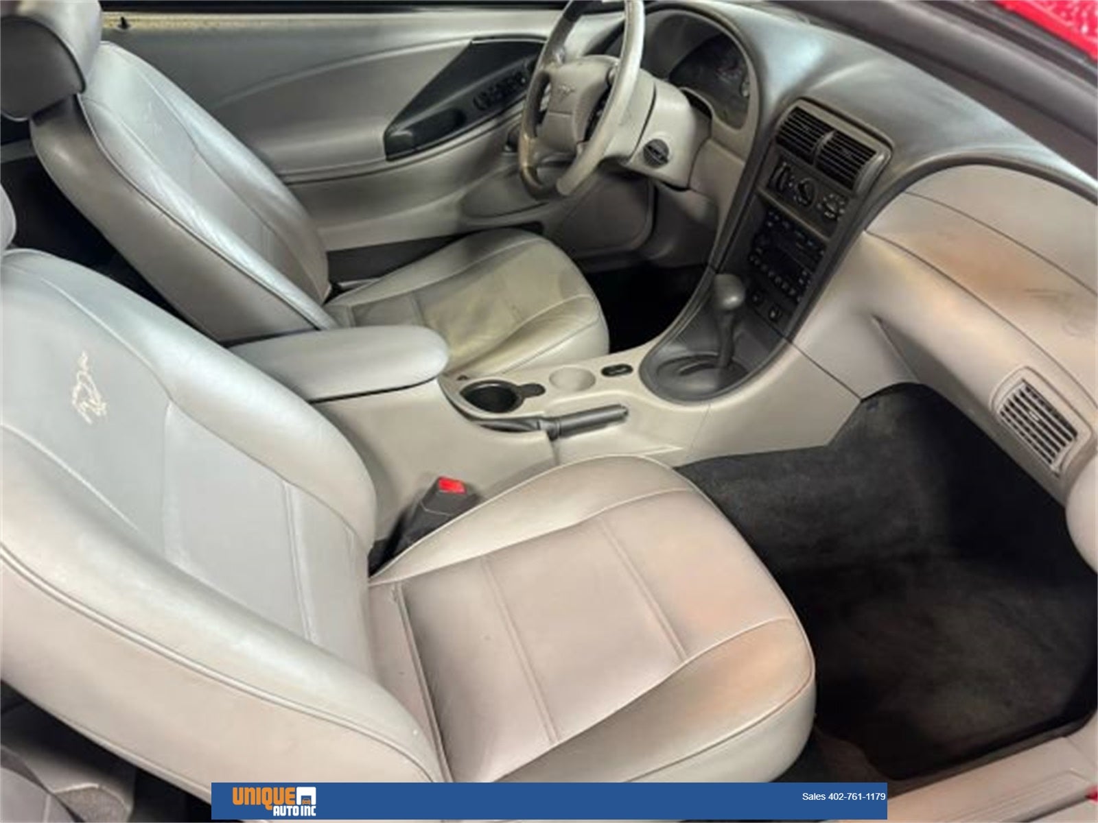 2002 Ford Mustang V6 Deluxe