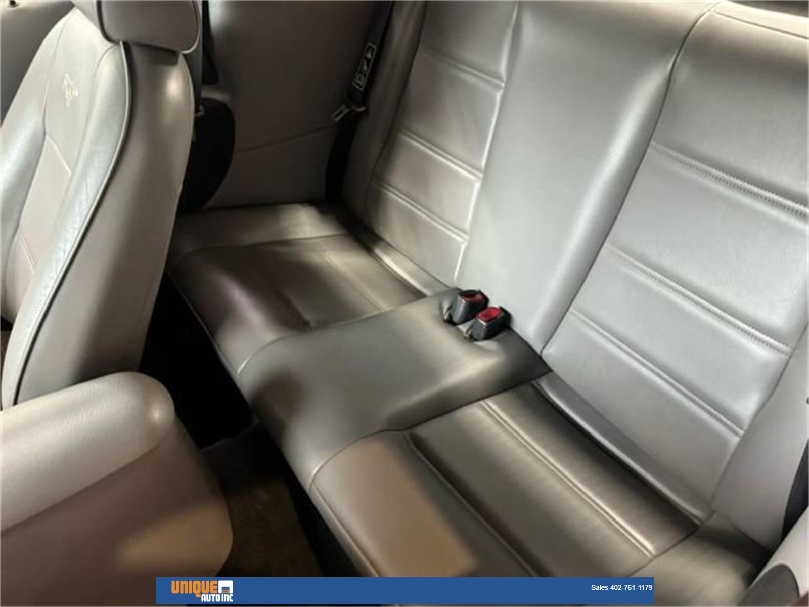 2002 Ford Mustang V6 Deluxe