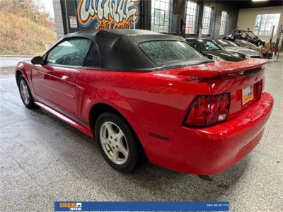 2002 Ford Mustang V6 Deluxe