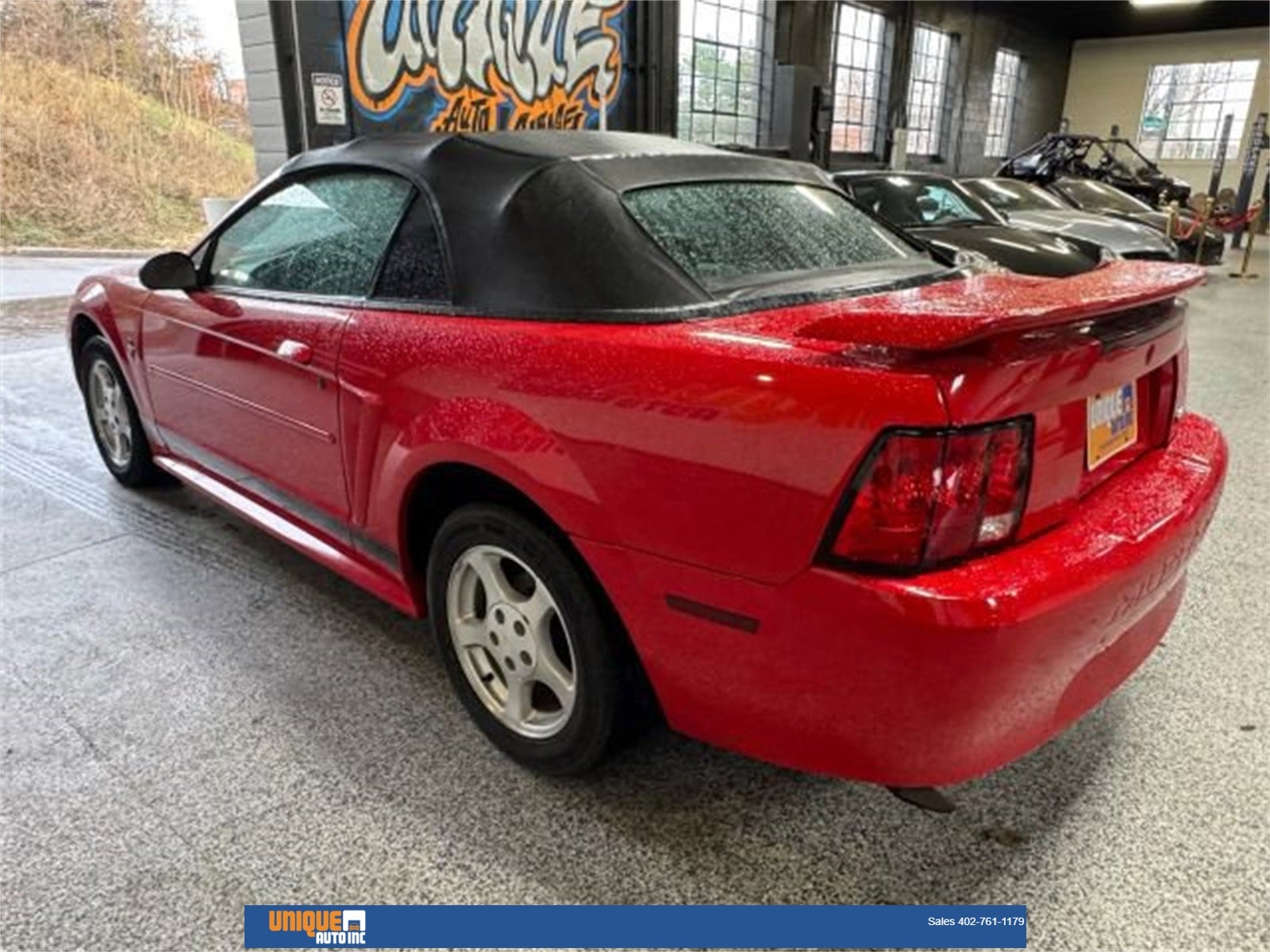 2002 Ford Mustang V6 Deluxe