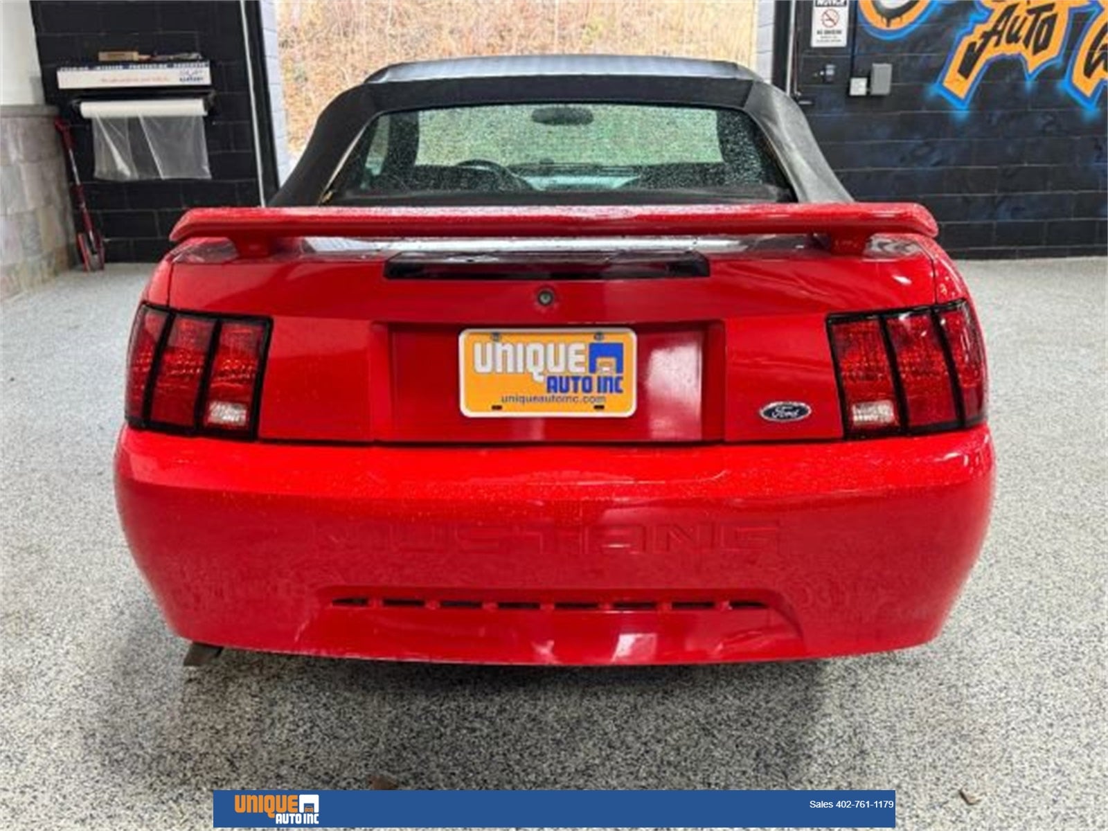 2002 Ford Mustang V6 Deluxe