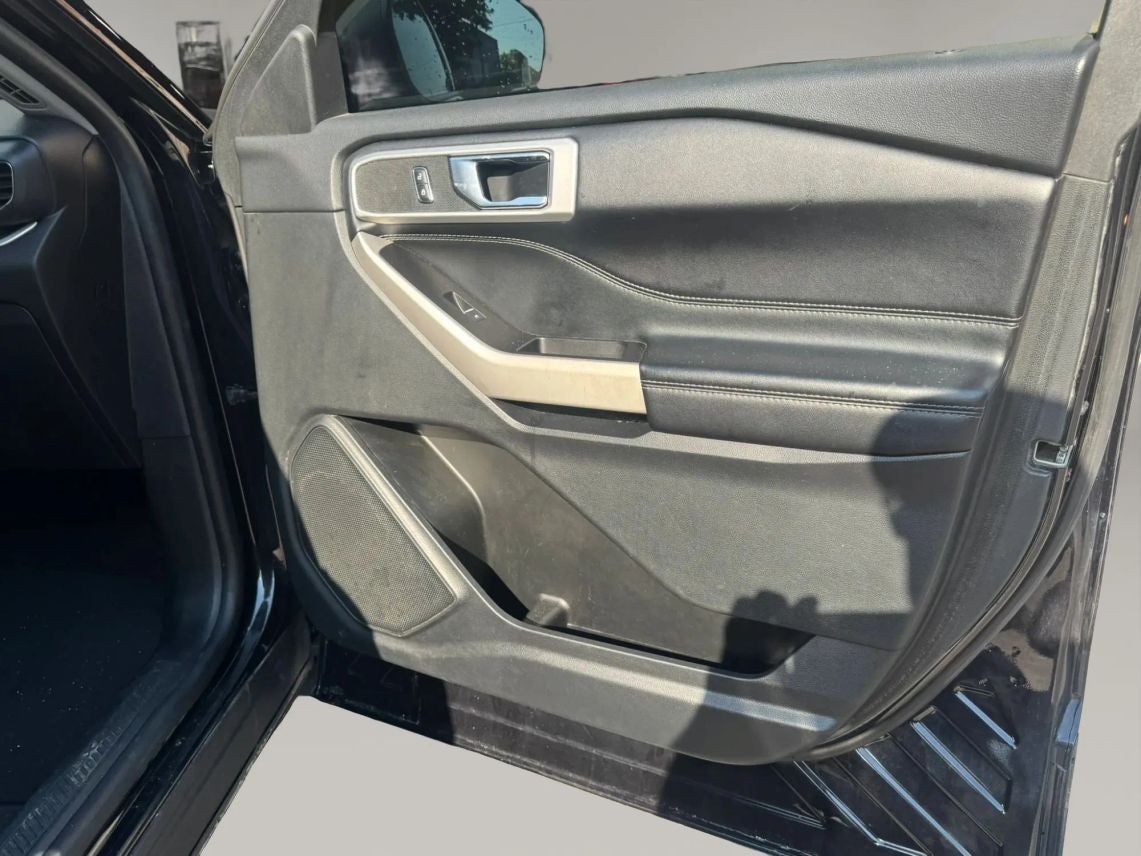2022 Ford Explorer XLT Sport Utility 4D