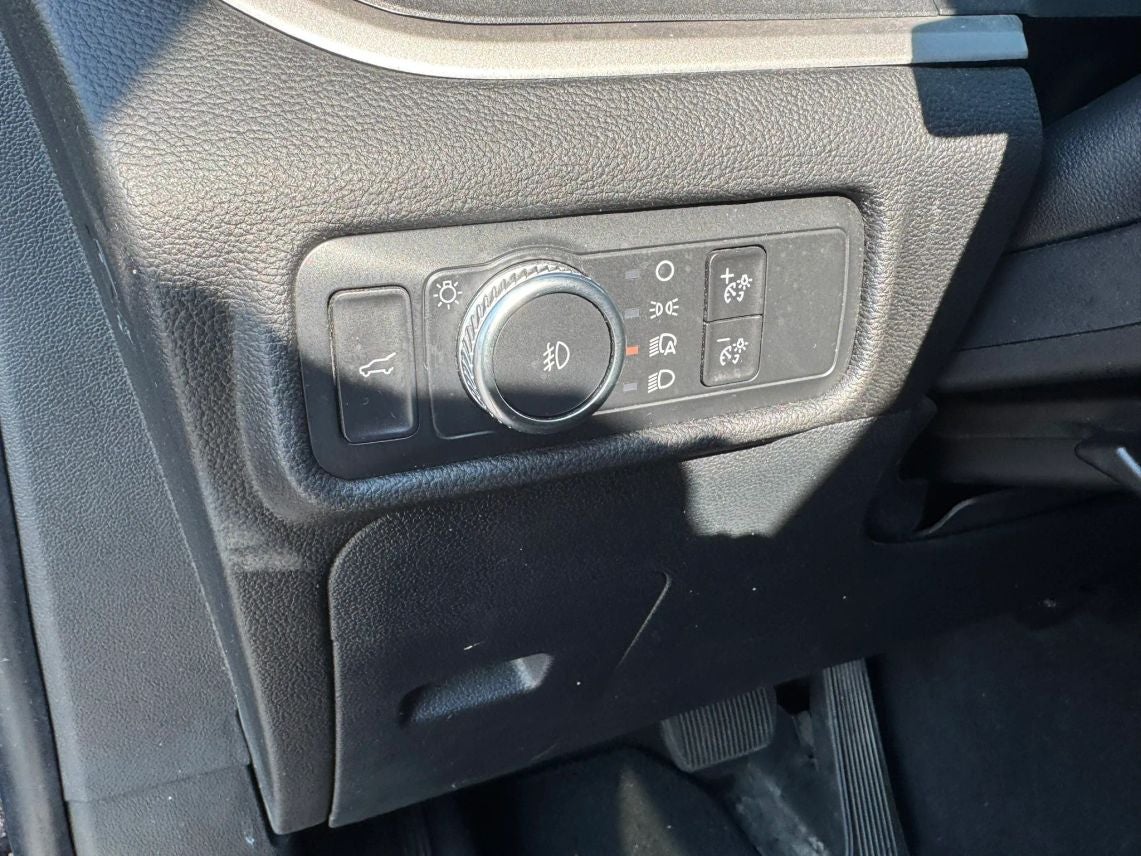 2022 Ford Explorer XLT Sport Utility 4D