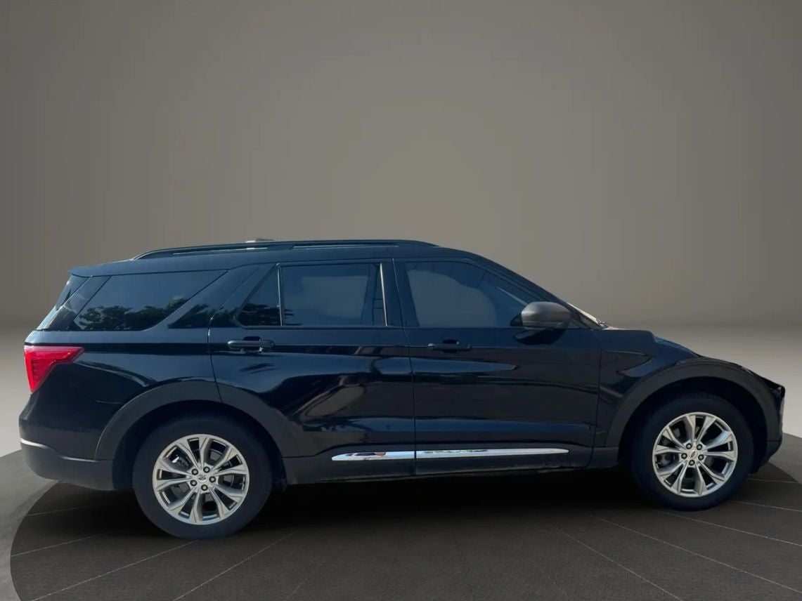 2022 Ford Explorer XLT Sport Utility 4D