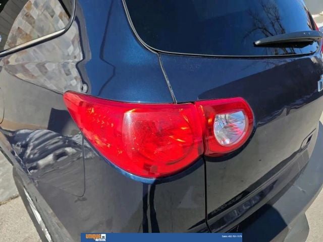 2011 Chevrolet Traverse LT 1LT