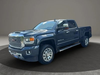 2018 GMC Sierra 2500 HD Crew Cab Denali Pickup 4D 6 1/2 ft