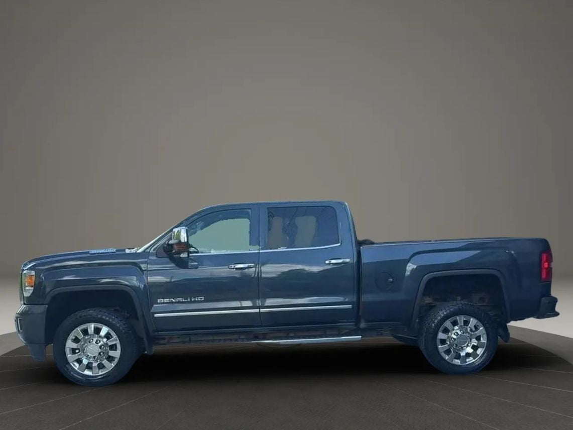 2018 GMC Sierra 2500 HD Crew Cab Denali Pickup 4D 6 1/2 ft