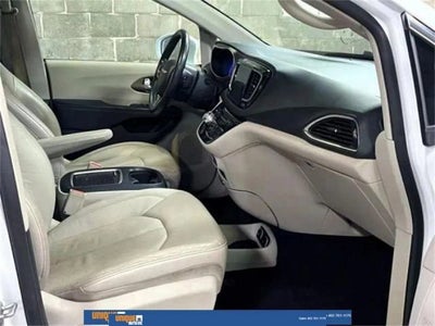 2019 Chrysler Pacifica Touring L Plus