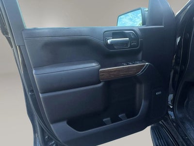 2019 Chevrolet Silverado 1500 Crew Cab High Country Pickup 4D 5 3/4 ft