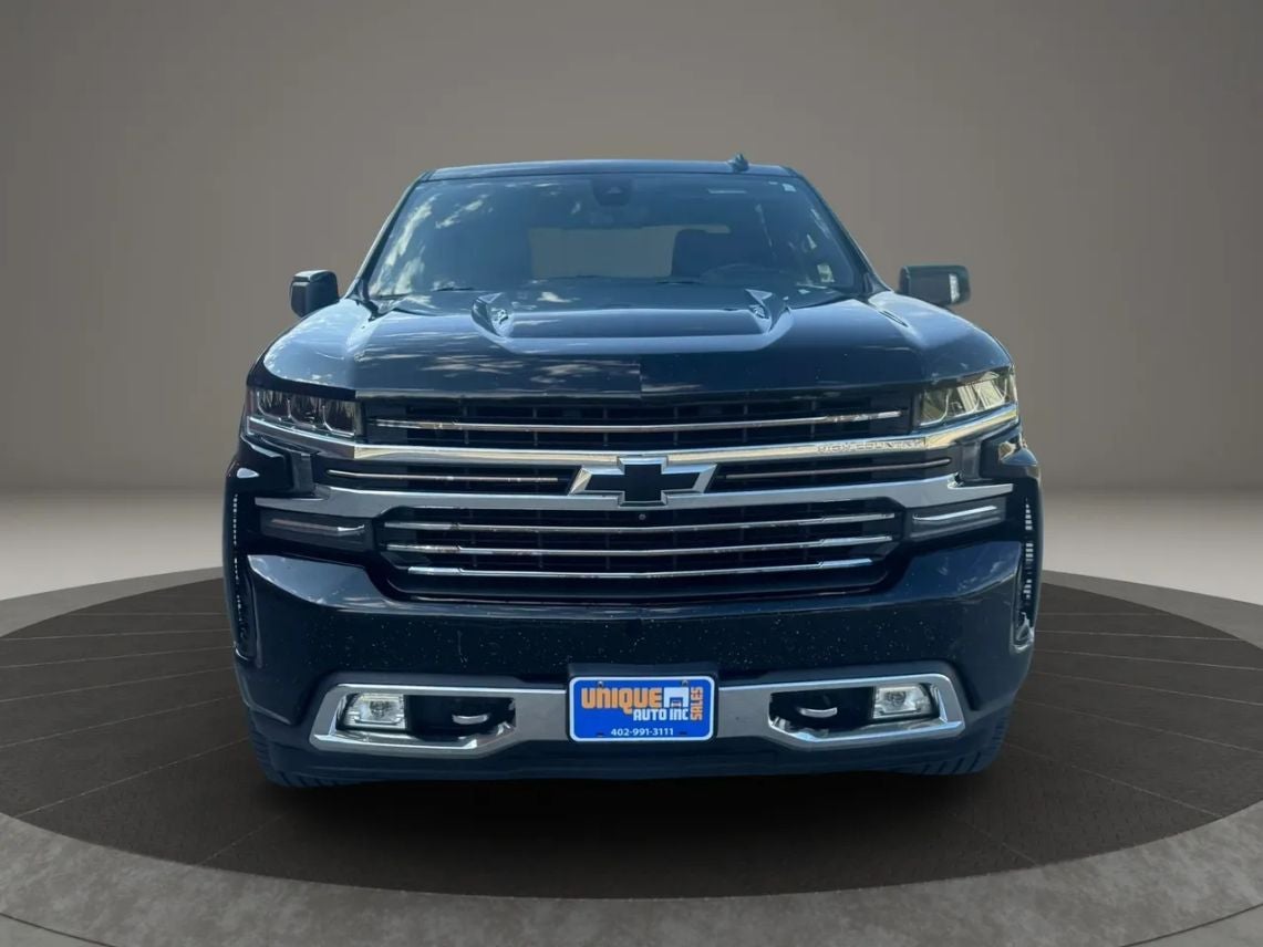 2019 Chevrolet Silverado 1500 Crew Cab High Country Pickup 4D 5 3/4 ft