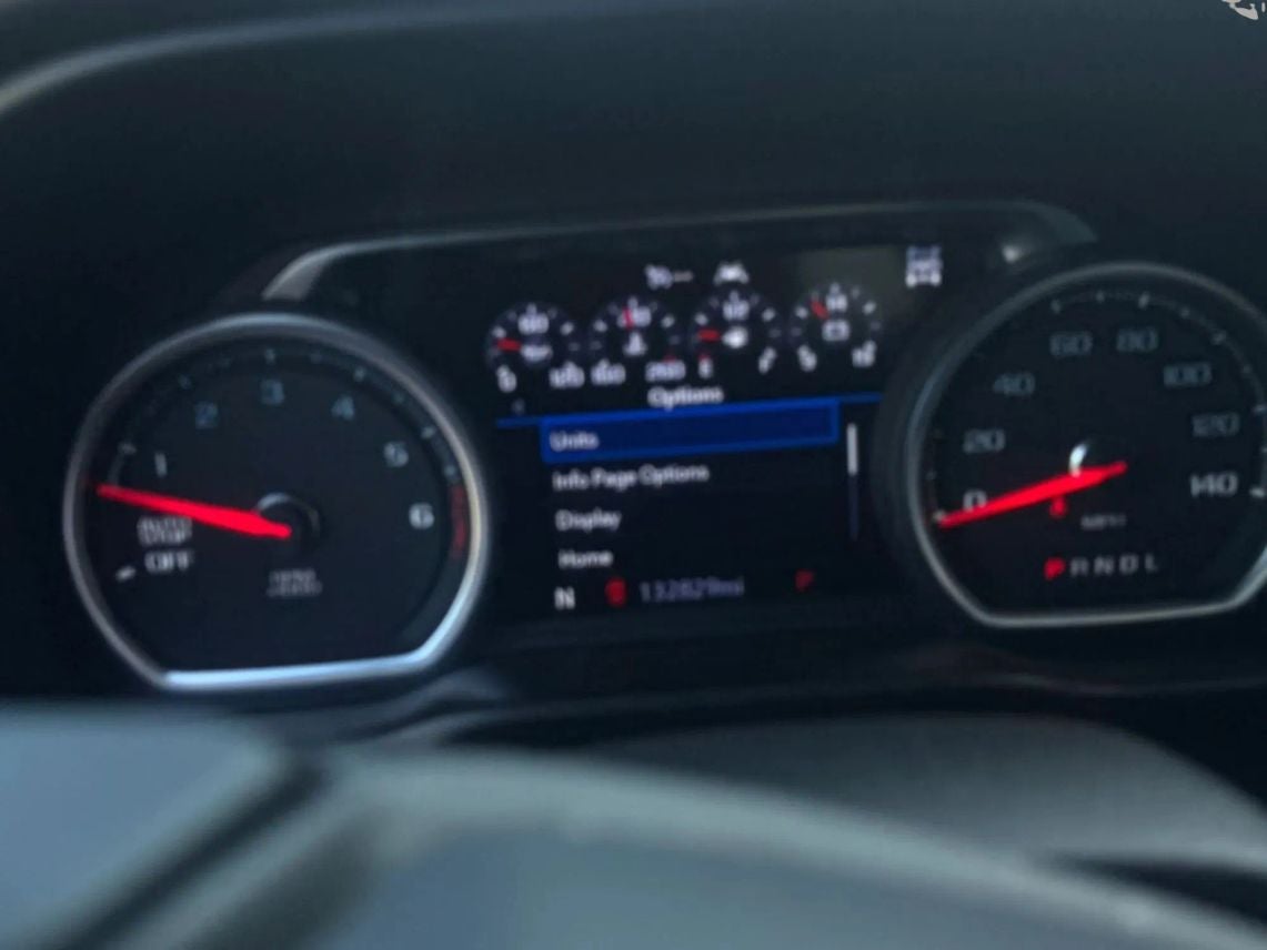 2019 Chevrolet Silverado 1500 Crew Cab High Country Pickup 4D 5 3/4 ft