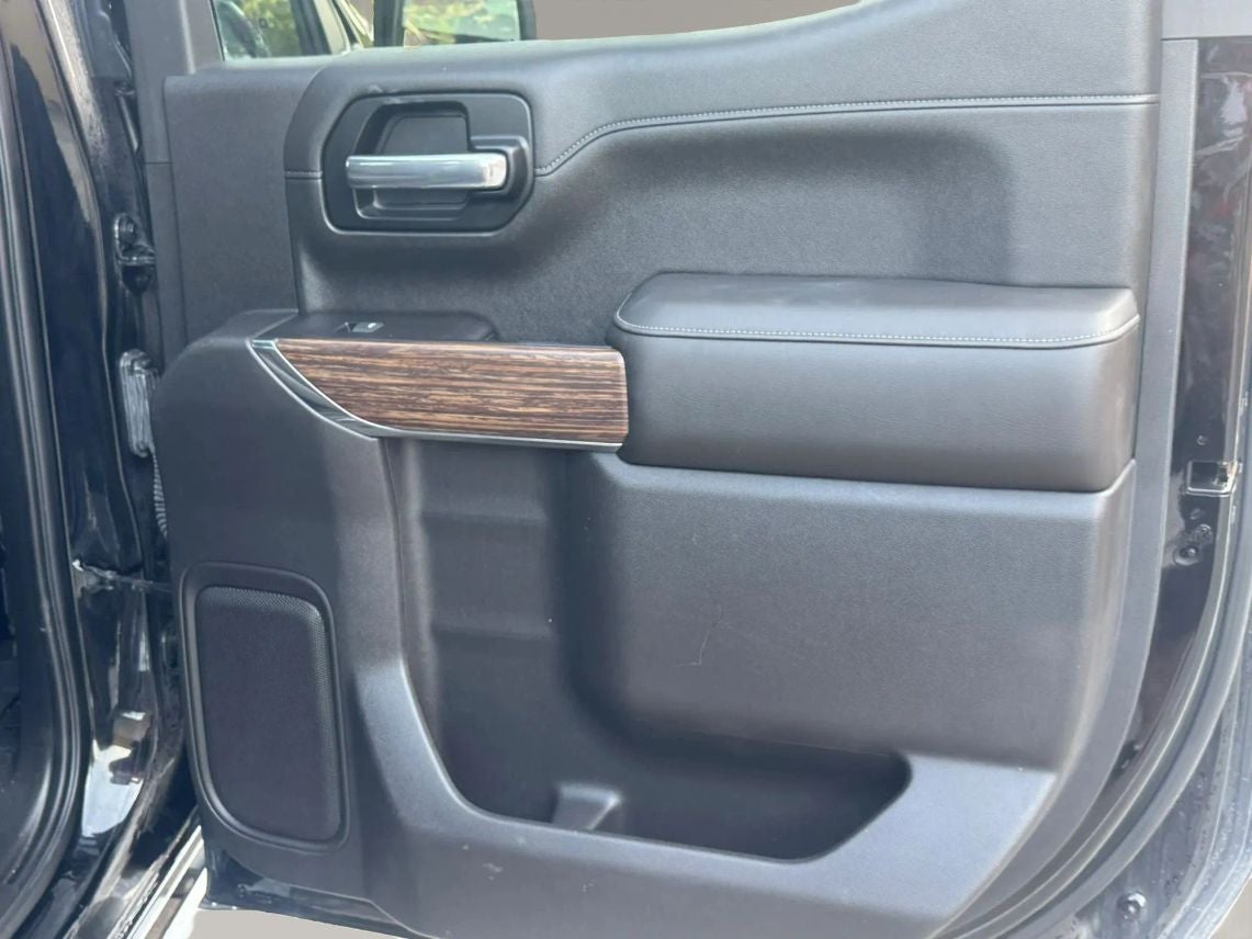 2019 Chevrolet Silverado 1500 Crew Cab High Country Pickup 4D 5 3/4 ft