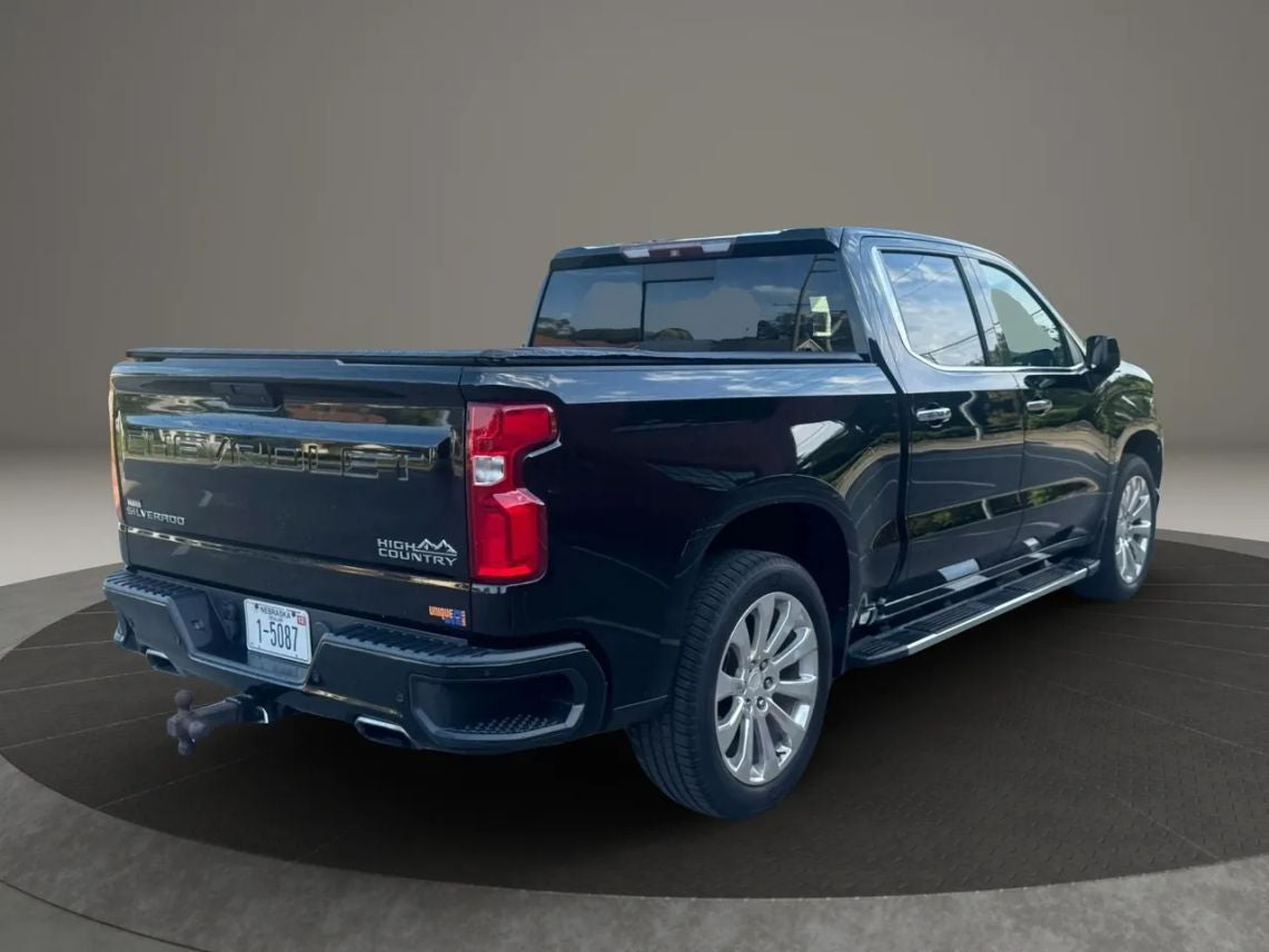 2019 Chevrolet Silverado 1500 Crew Cab High Country Pickup 4D 5 3/4 ft