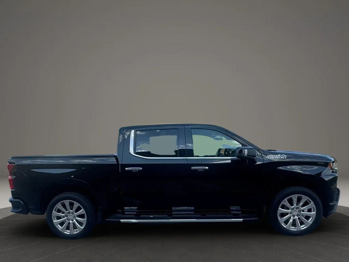 2019 Chevrolet Silverado 1500 Crew Cab High Country Pickup 4D 5 3/4 ft