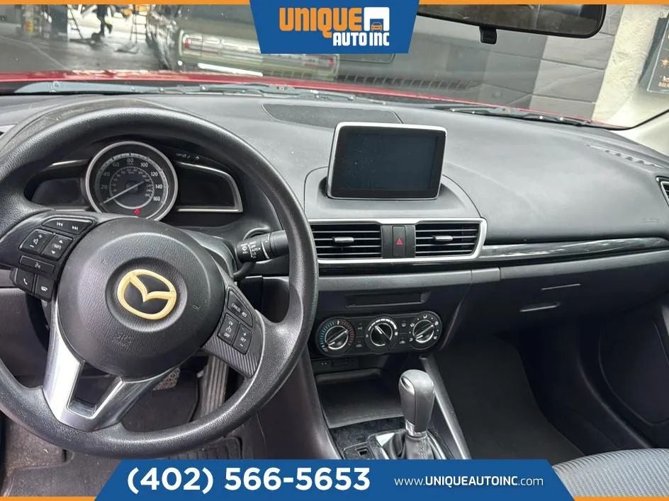 2016 Mazda MAZDA3 i Sport Sedan 4D