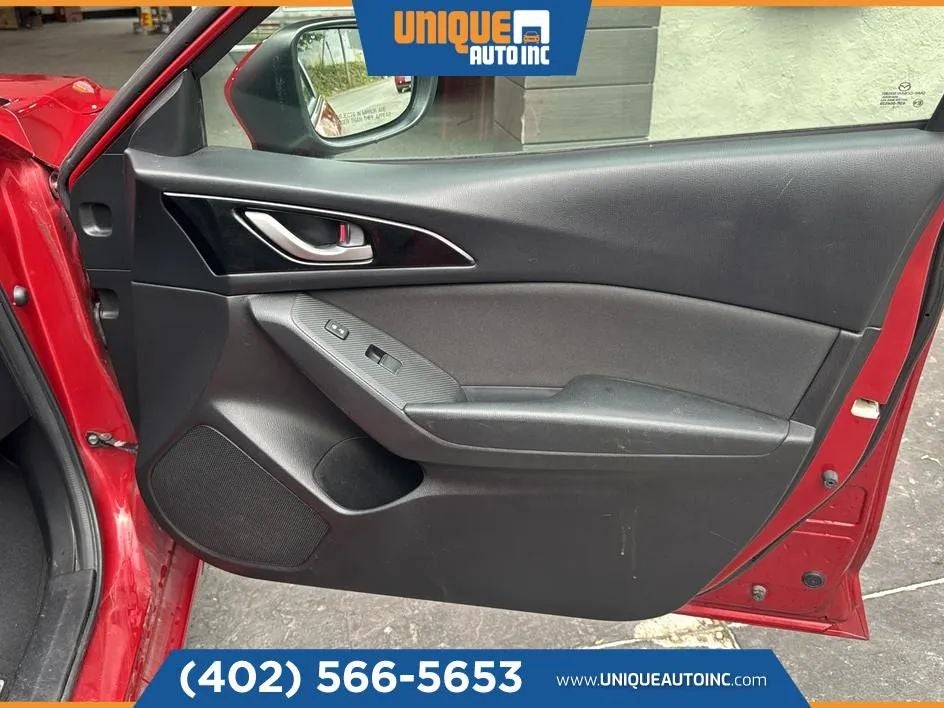 2016 Mazda MAZDA3 i Sport Sedan 4D