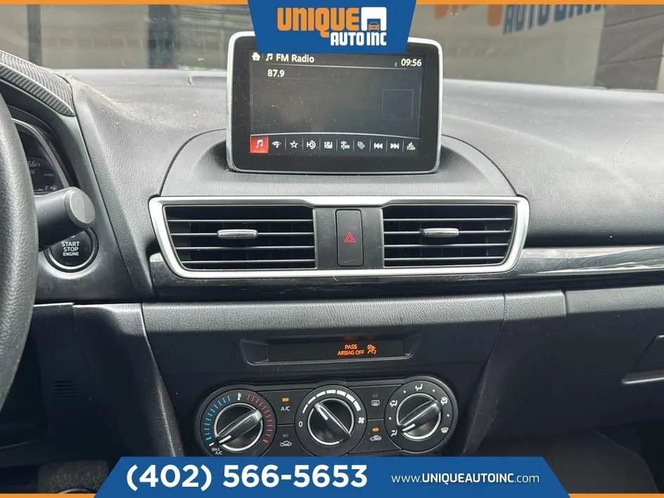2016 Mazda MAZDA3 i Sport Sedan 4D