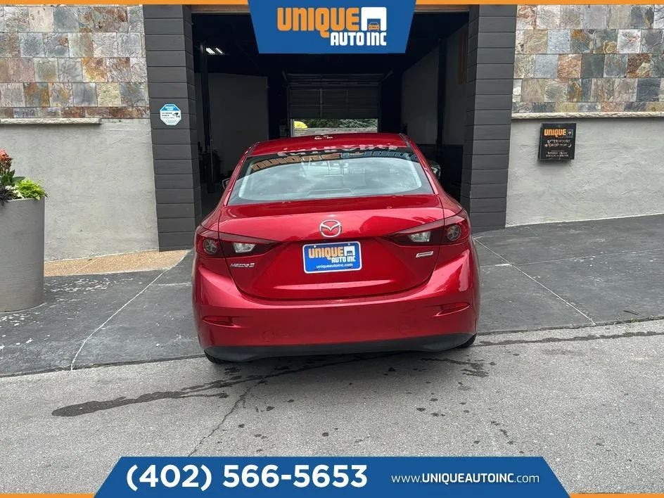2016 Mazda MAZDA3 i Sport Sedan 4D