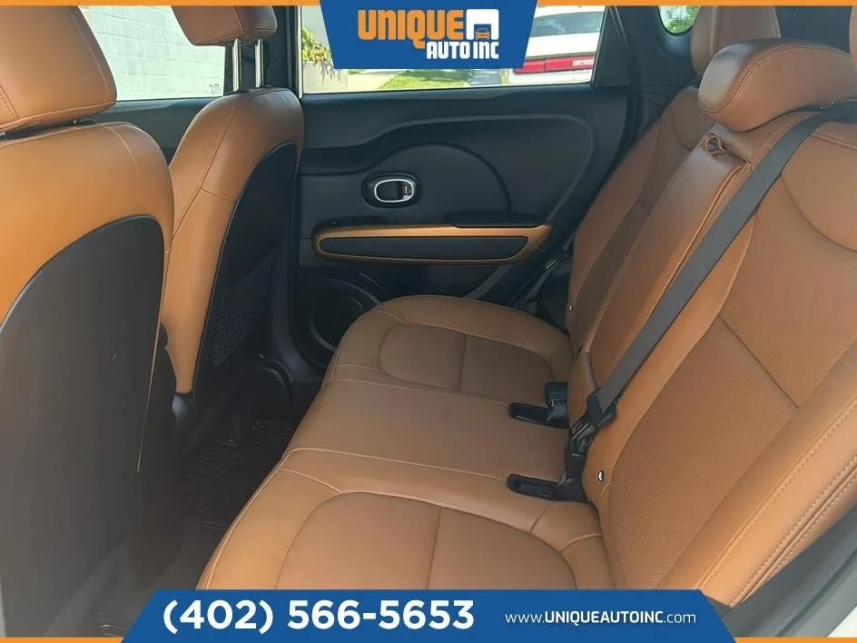 2015 Kia Soul ! Wagon 4D