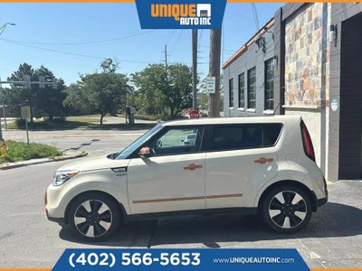 2015 Kia Soul ! Wagon 4D
