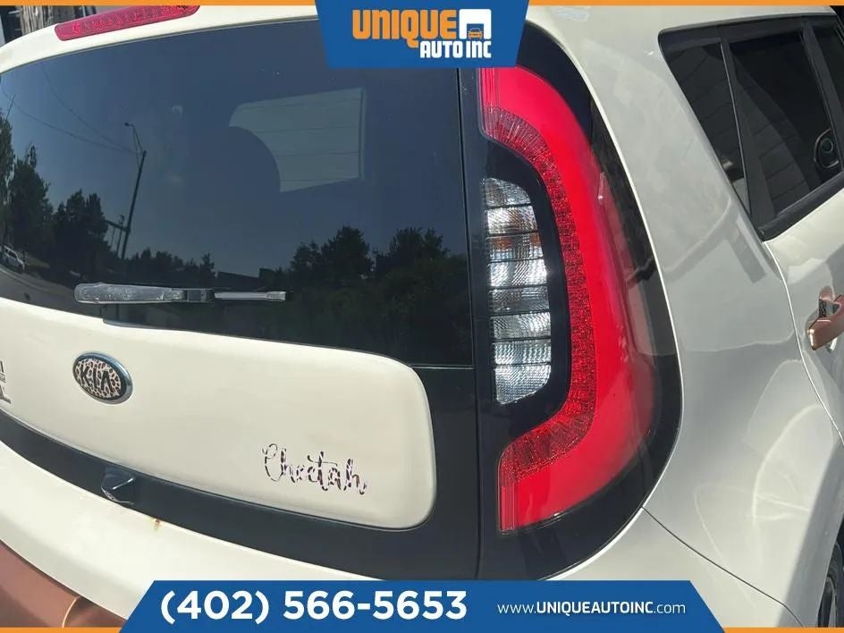 2015 Kia Soul ! Wagon 4D