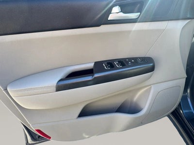 2022 Kia Sportage LX Sport Utility 4D
