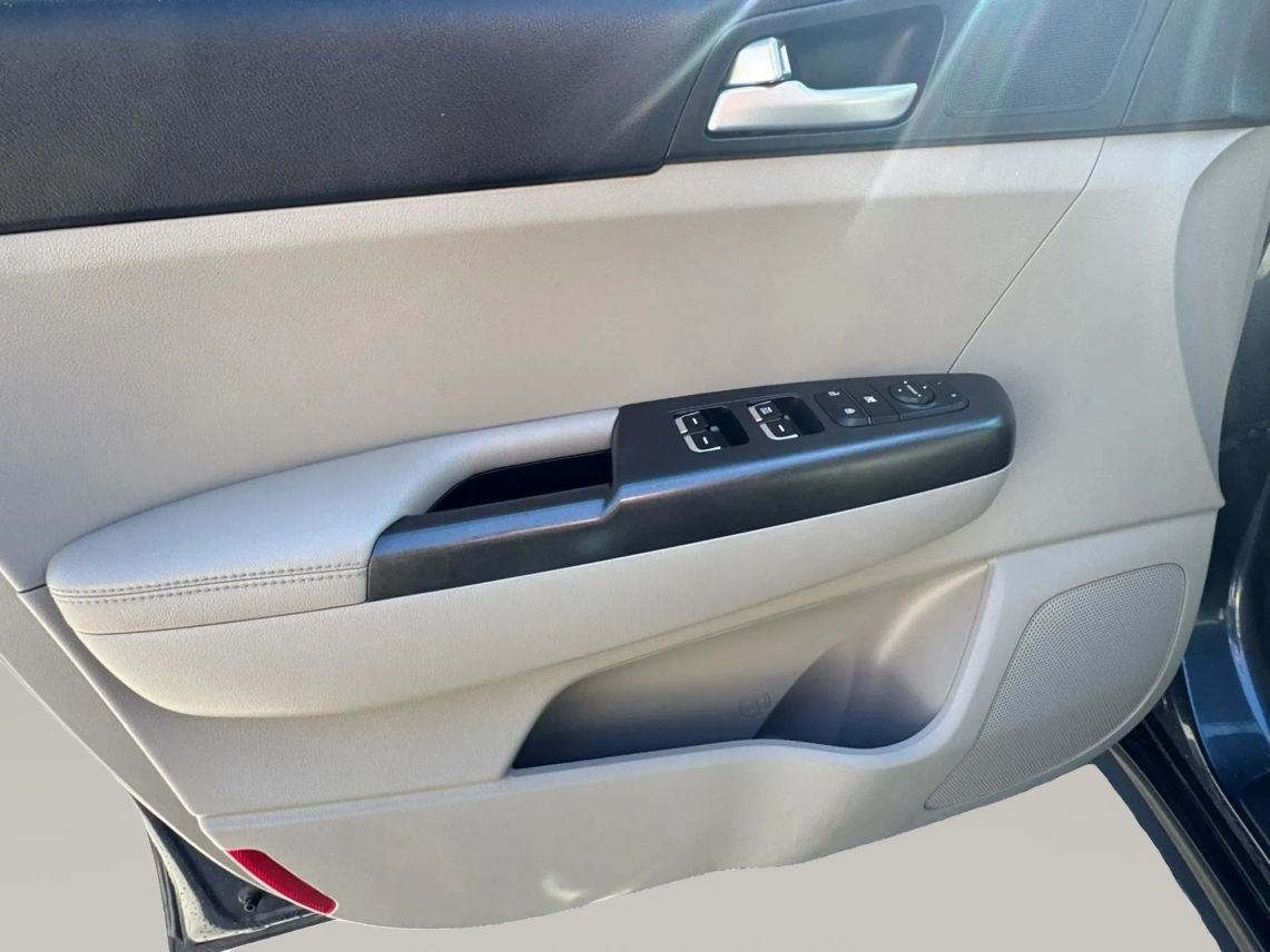 2022 Kia Sportage LX Sport Utility 4D