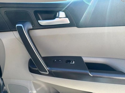 2022 Kia Sportage LX Sport Utility 4D