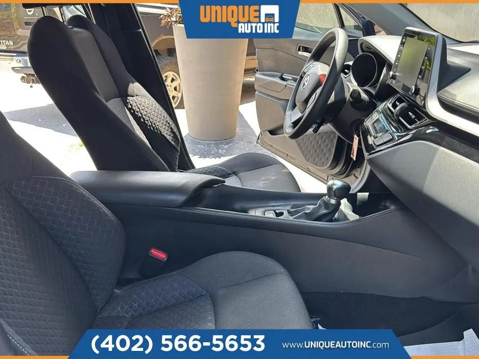 2021 Toyota C-HR LE Sport Utility 4D