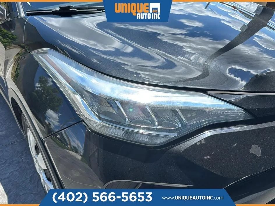 2021 Toyota C-HR LE Sport Utility 4D