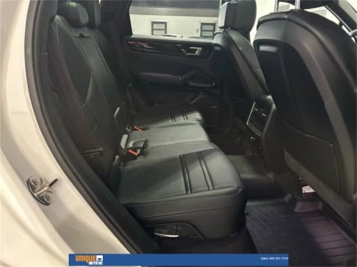 2020 Porsche Cayenne Base