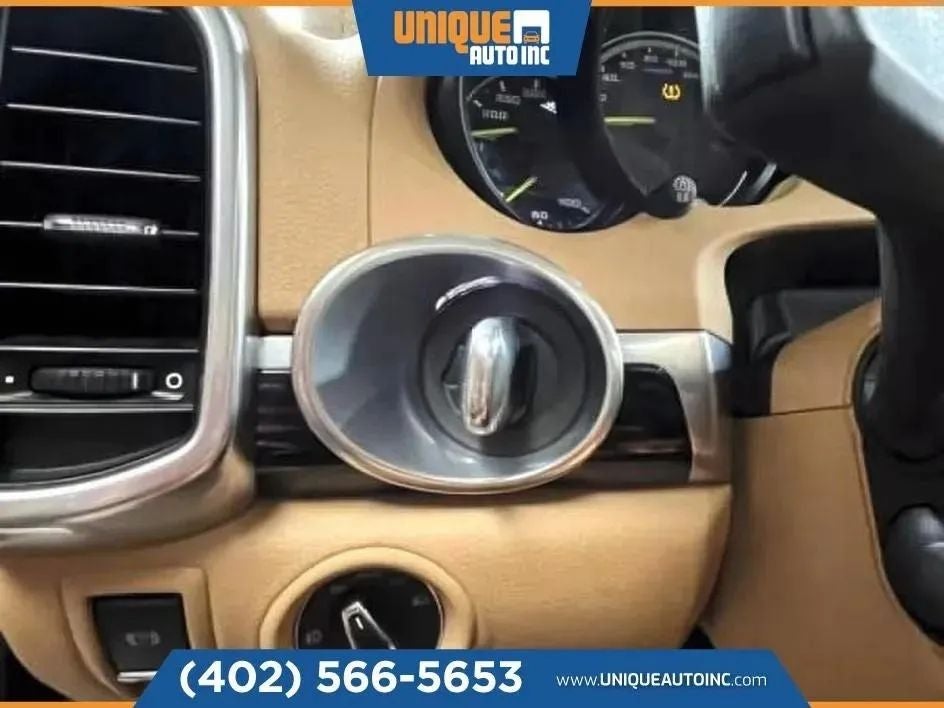 2017 Porsche Cayenne S E-Hybrid Sport Utility 4D