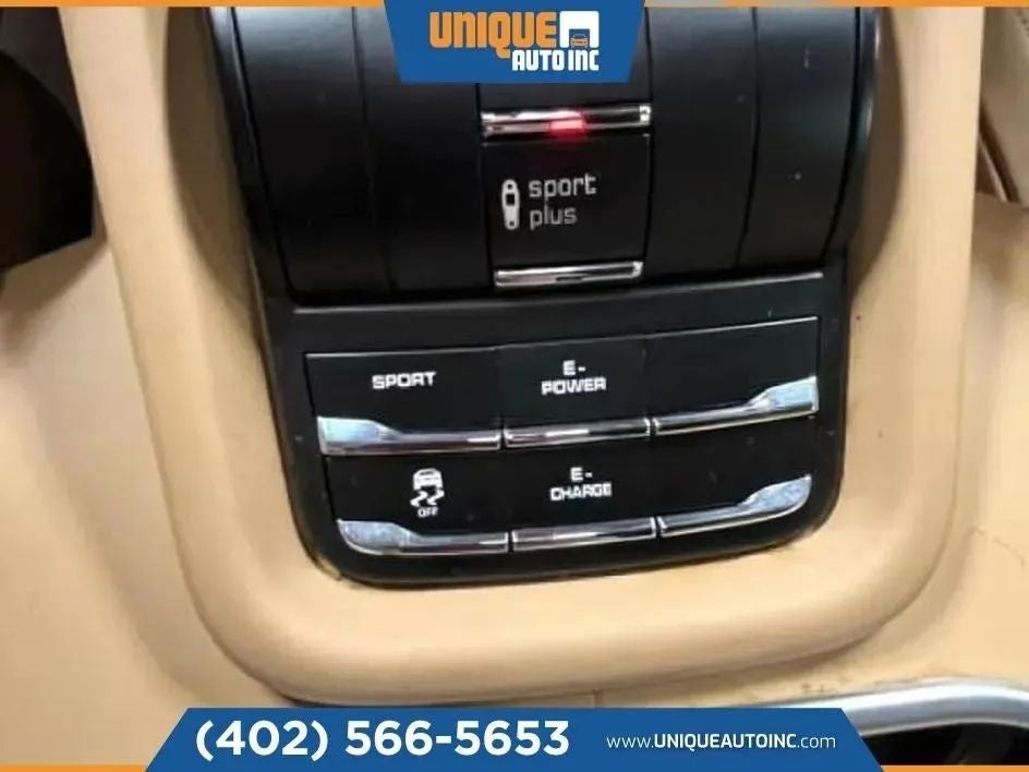 2017 Porsche Cayenne S E-Hybrid Sport Utility 4D
