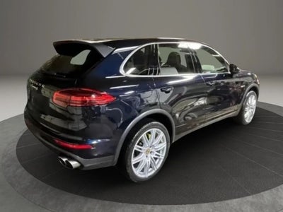 2017 Porsche Cayenne S E-Hybrid Sport Utility 4D