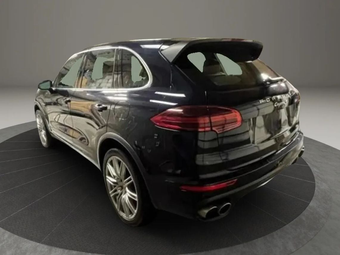 2017 Porsche Cayenne S E-Hybrid Sport Utility 4D